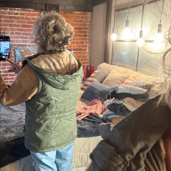 YMI Olive Green Hooded Utility Vest - Picture 3 of 8